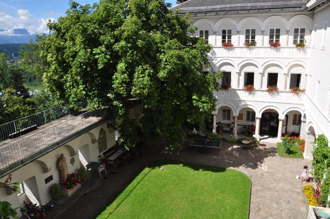 Kloster Wernberg Hotel Екстериор снимка