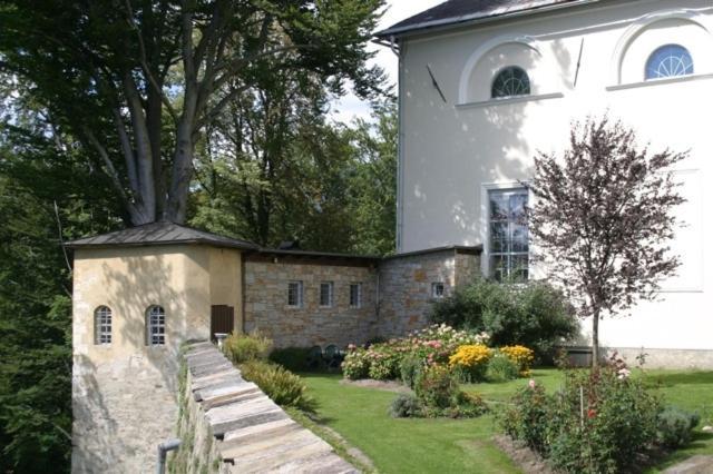 Kloster Wernberg Hotel Екстериор снимка