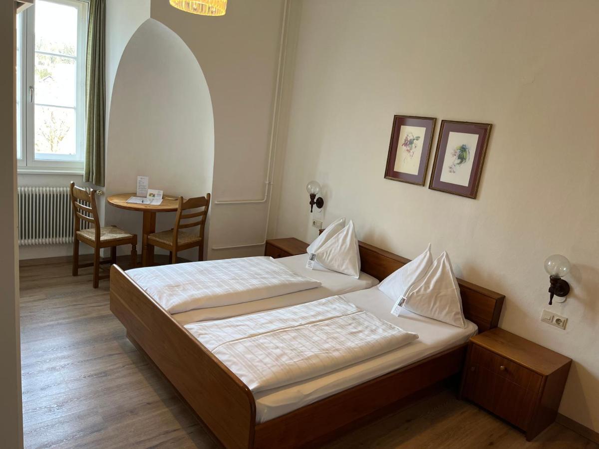 Kloster Wernberg Hotel Екстериор снимка