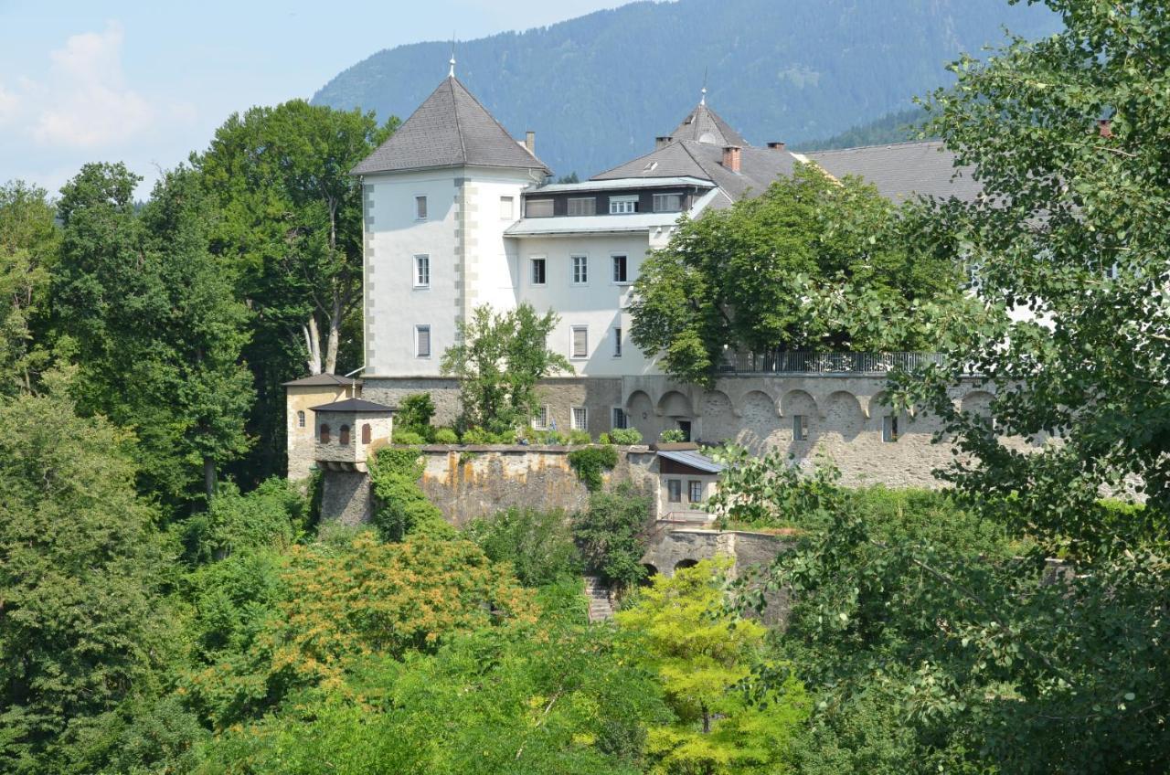 Kloster Wernberg Hotel Екстериор снимка